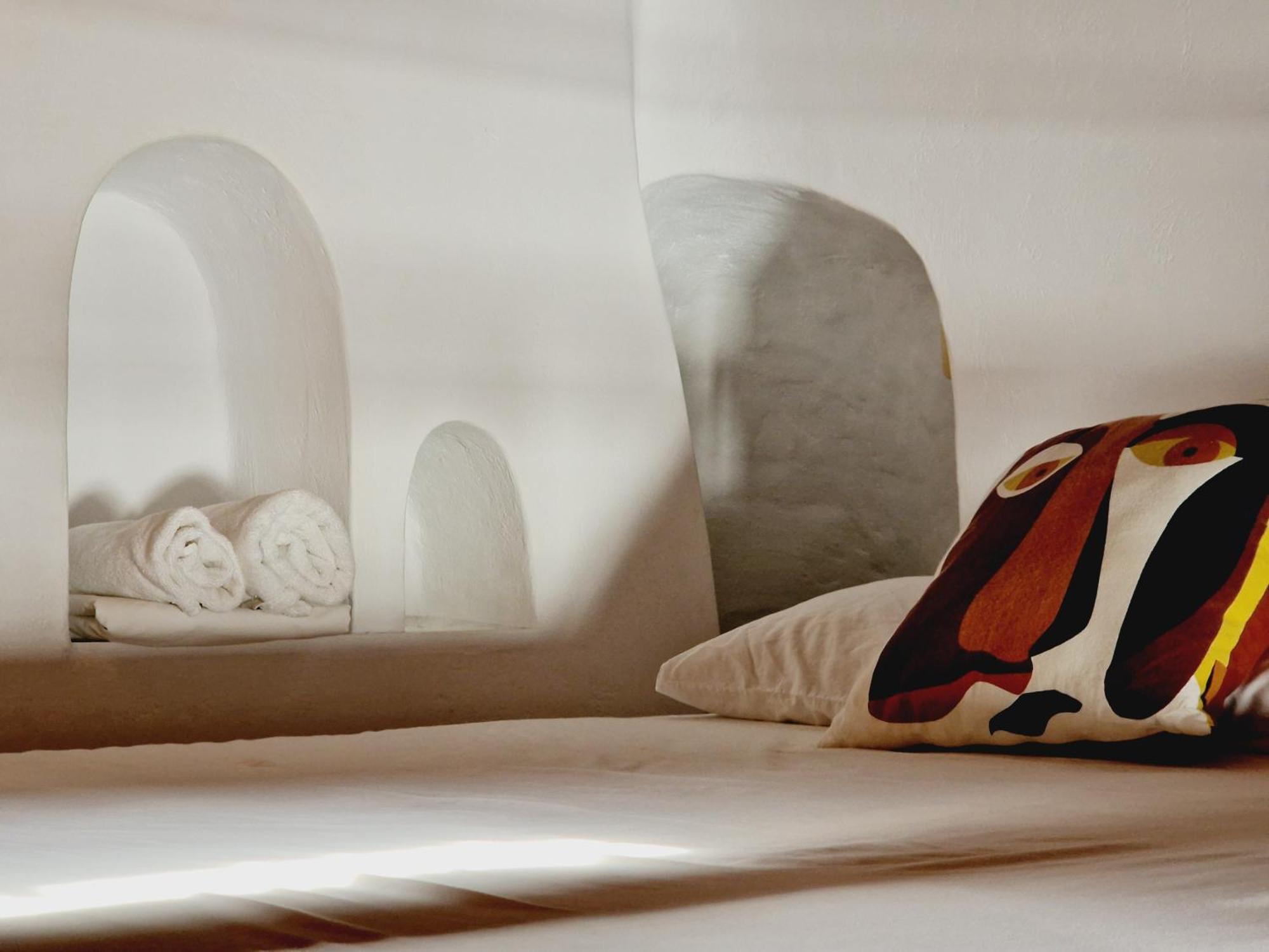 Bright & Relaxing Loft With Attic Room In The Heart Of Mykonos City Mykonos Town ภายนอก รูปภาพ