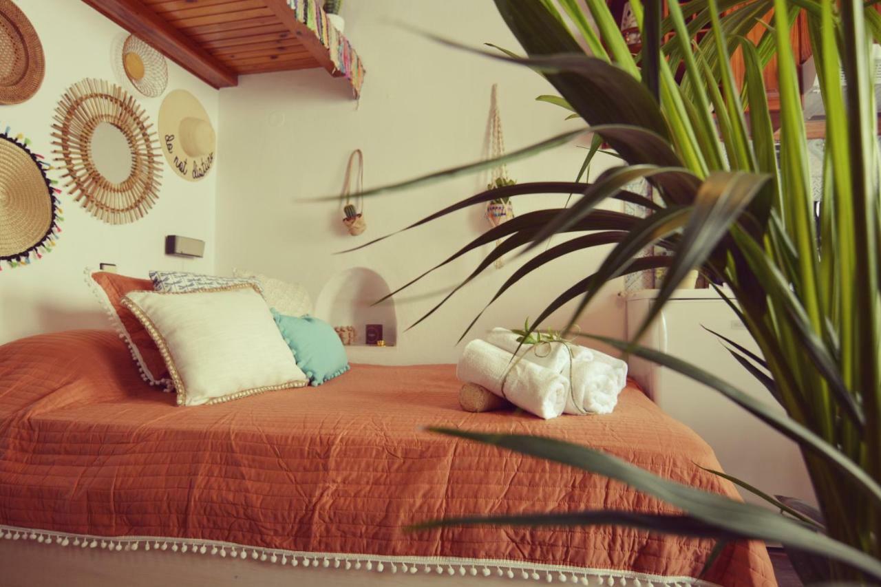 Bright & Relaxing Loft With Attic Room In The Heart Of Mykonos City Mykonos Town ภายนอก รูปภาพ