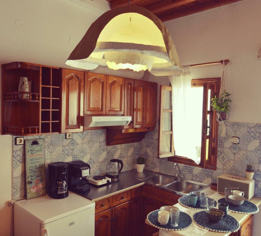 Bright & Relaxing Loft With Attic Room In The Heart Of Mykonos City Mykonos Town ภายนอก รูปภาพ